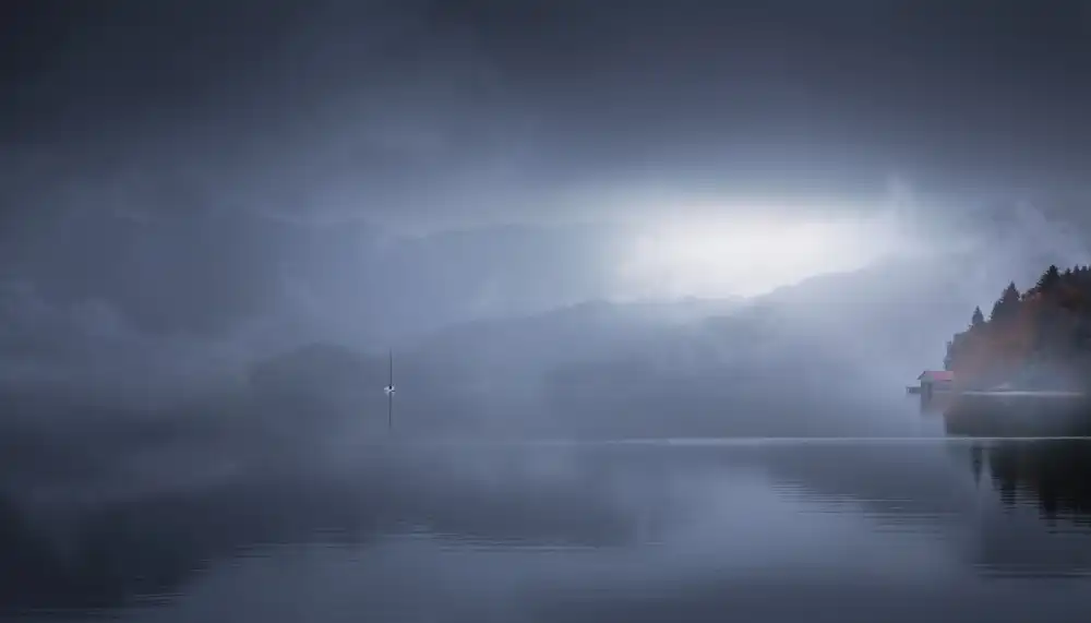 Joanaduenas: Foggy morning in Walchensee 7R20727