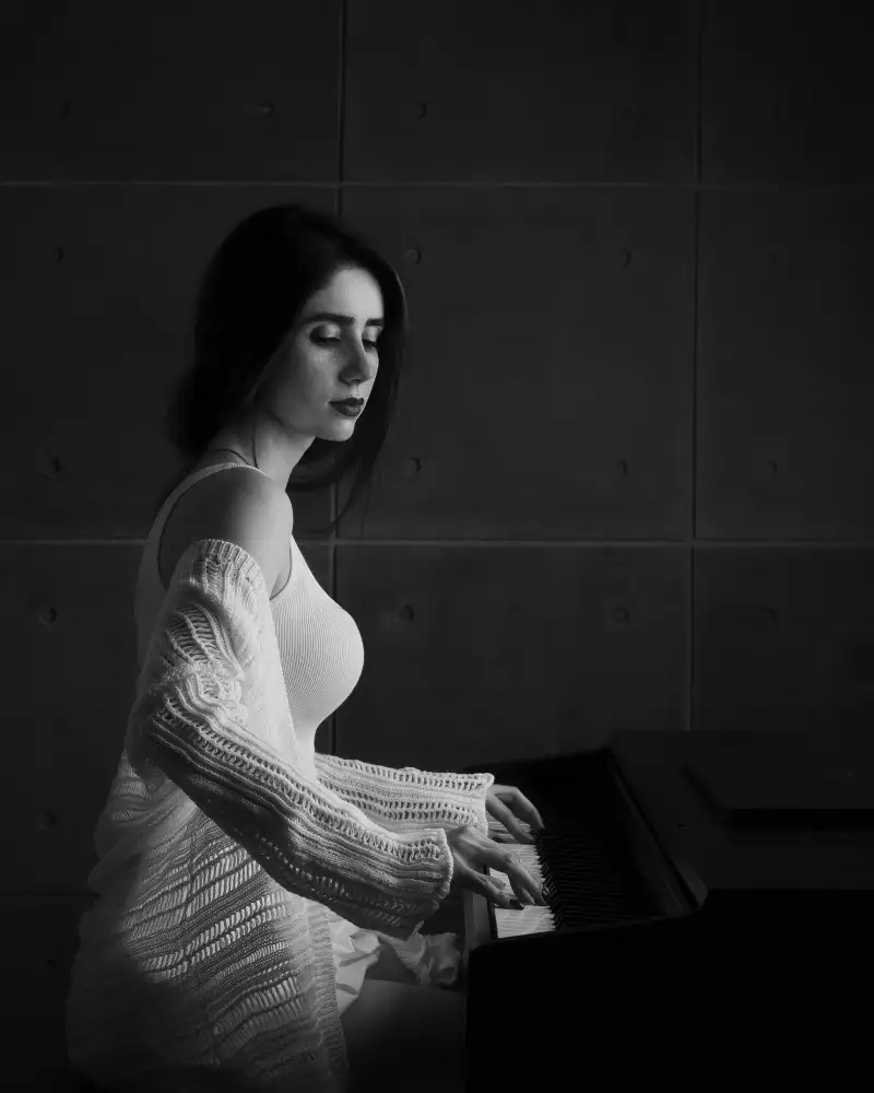 Keramati, Saeed: Iranische Instrumentalistinnen (Klavier)