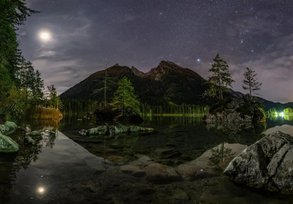 keller: Noche en el lago interior