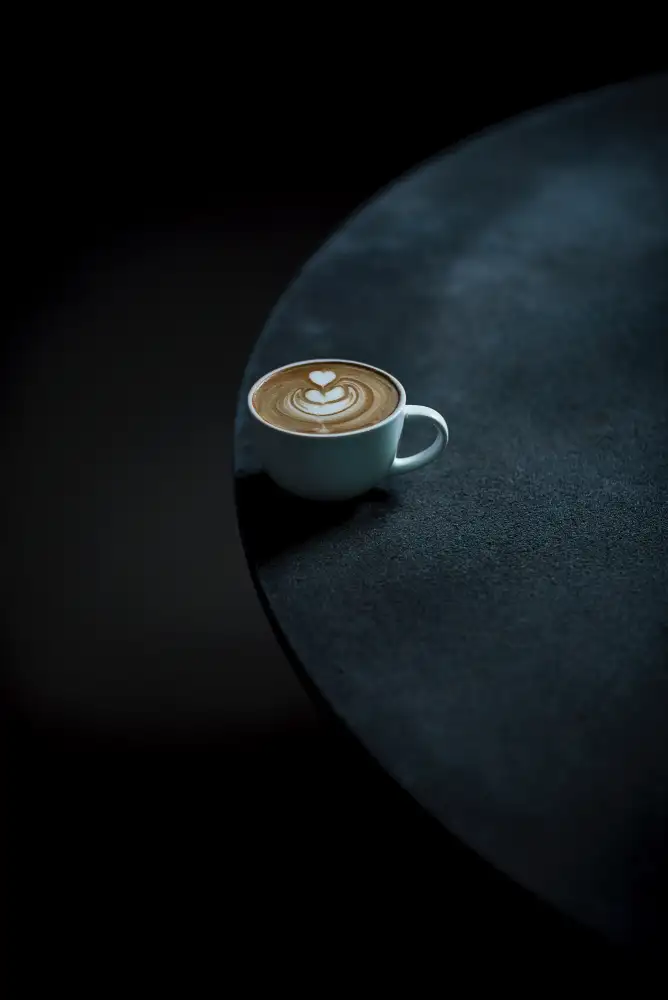 Hamedani, Ardalan: Latté