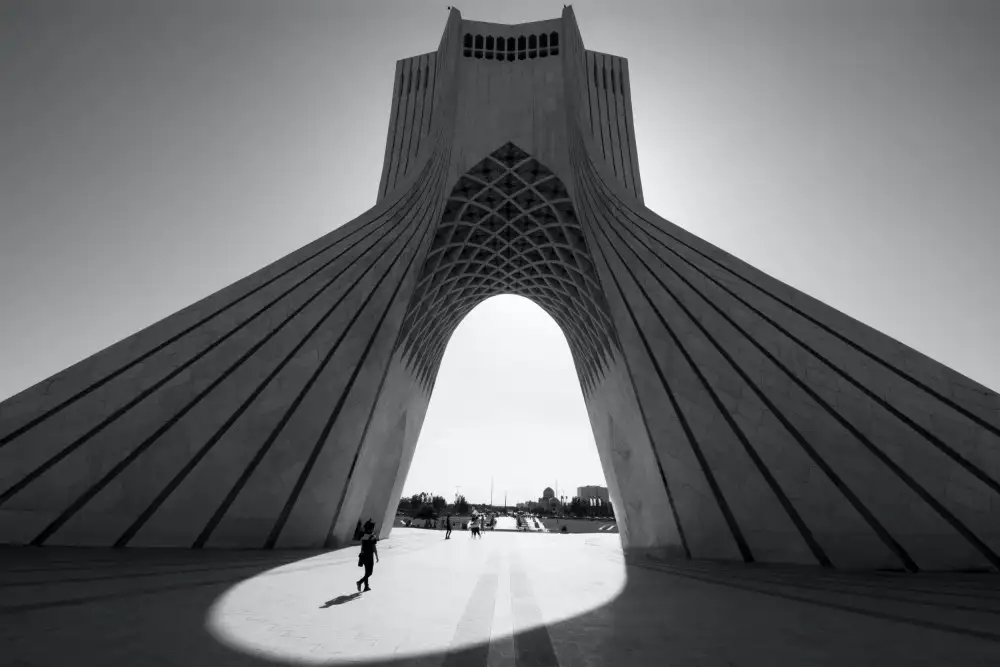Hamedani, Ardalan: Liberté