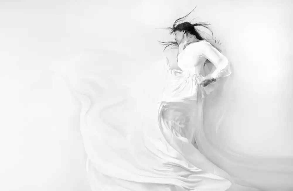 Taghipour, Marjan: Tanz im Licht