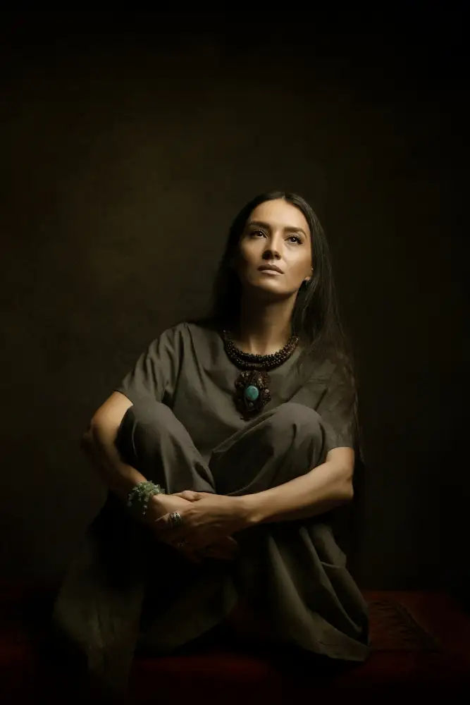 Hasheminasab, Moein: chica persa