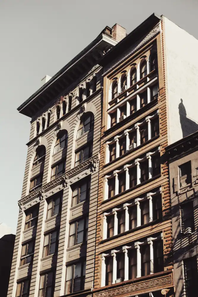 Martin, Rikard: Edificio della città di New York