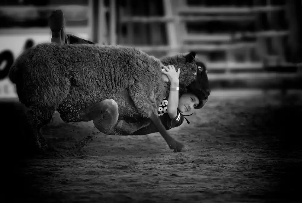 Liang, Ken: Il piccolo cowboy coraggioso è sorridente