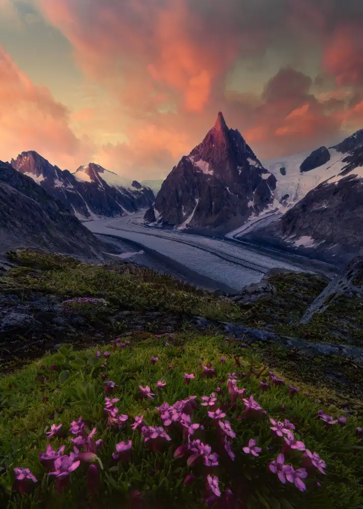 Xu, Leah: Coucher de soleil sur un glacier