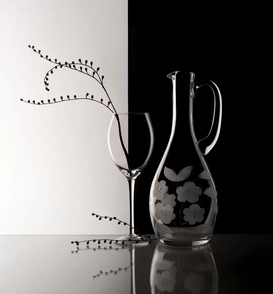 Perfoncio, Margareth: Black and White