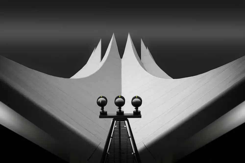 AnnaPileaFotografie, Martin Anita: Spitze Fassade