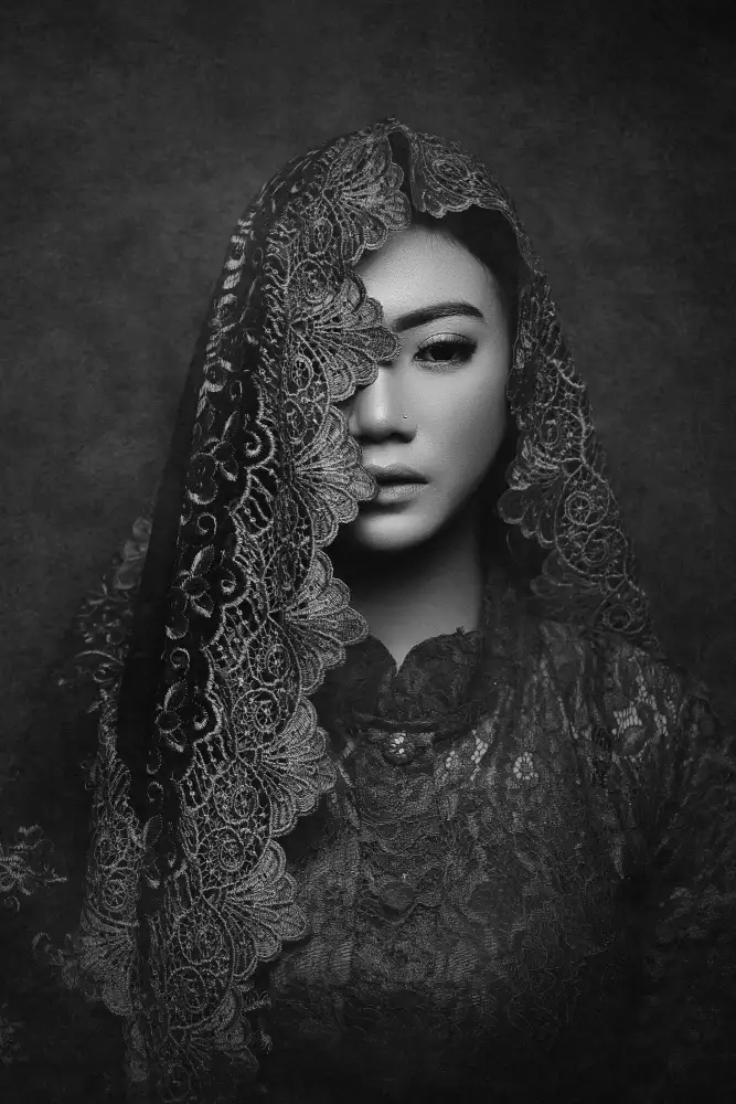 Abdillah, Djayent: kerudung hitam