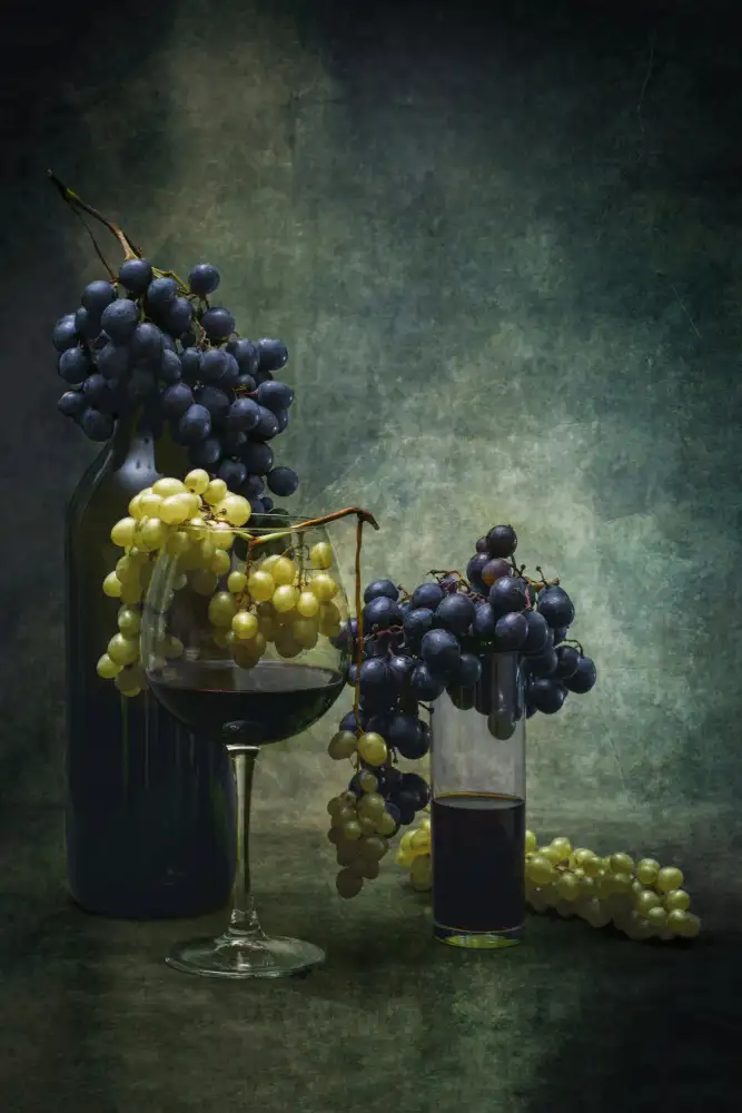 Barkow, Brig: With grapes