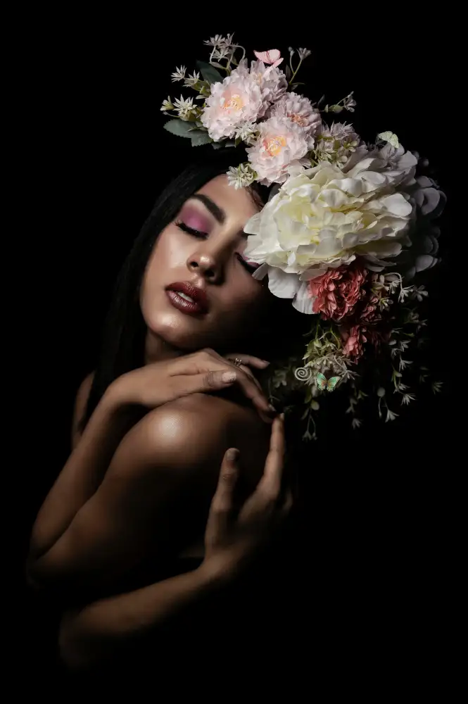 Das, Prithul: Portrait de femmes avec fleur