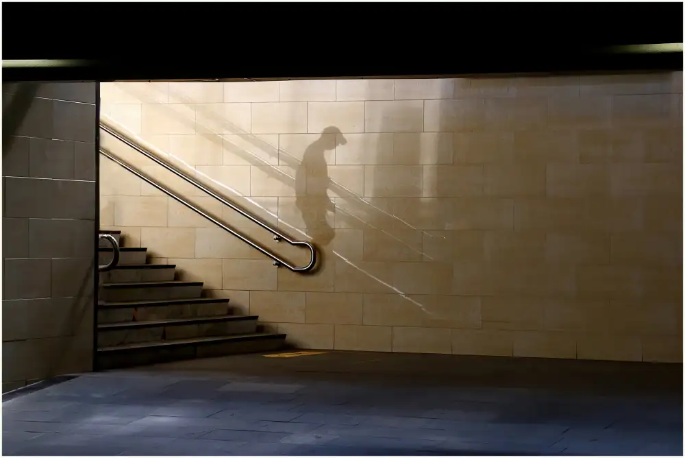 Langerak, Henk: Schatten an der Wand