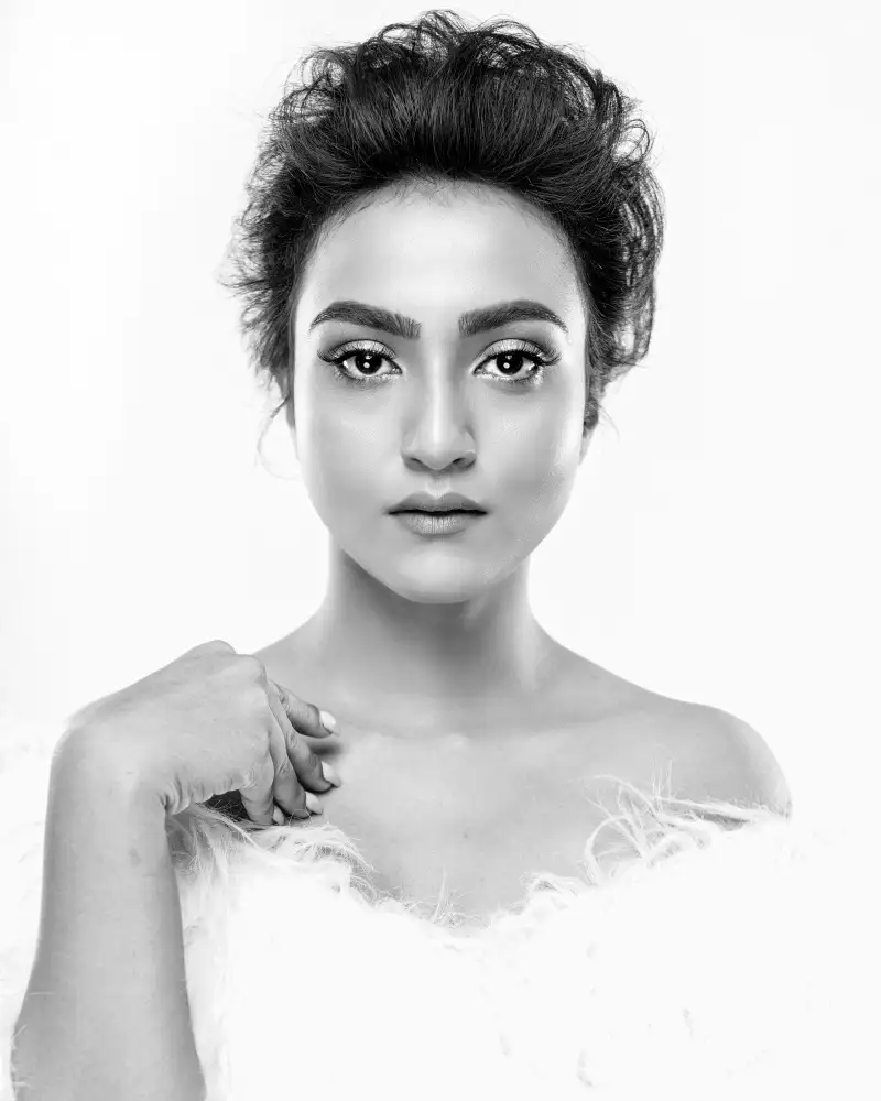 DAS, CHANDRA JAYATU: BELLEZZA IN TOMA ALTA 2