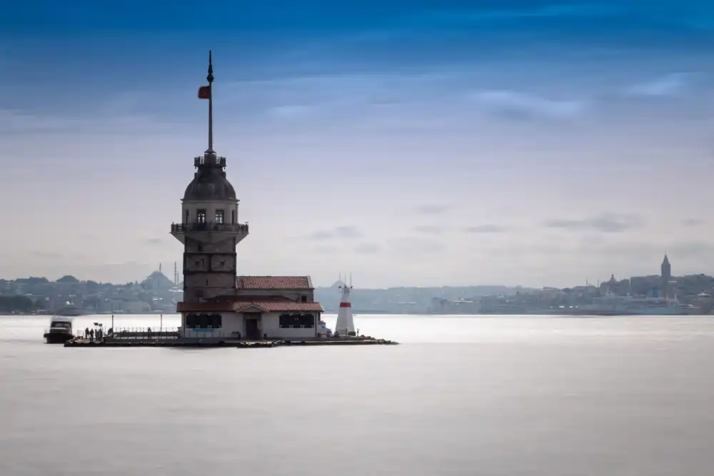 Kortan, Merthan: Jungfrauenturm...