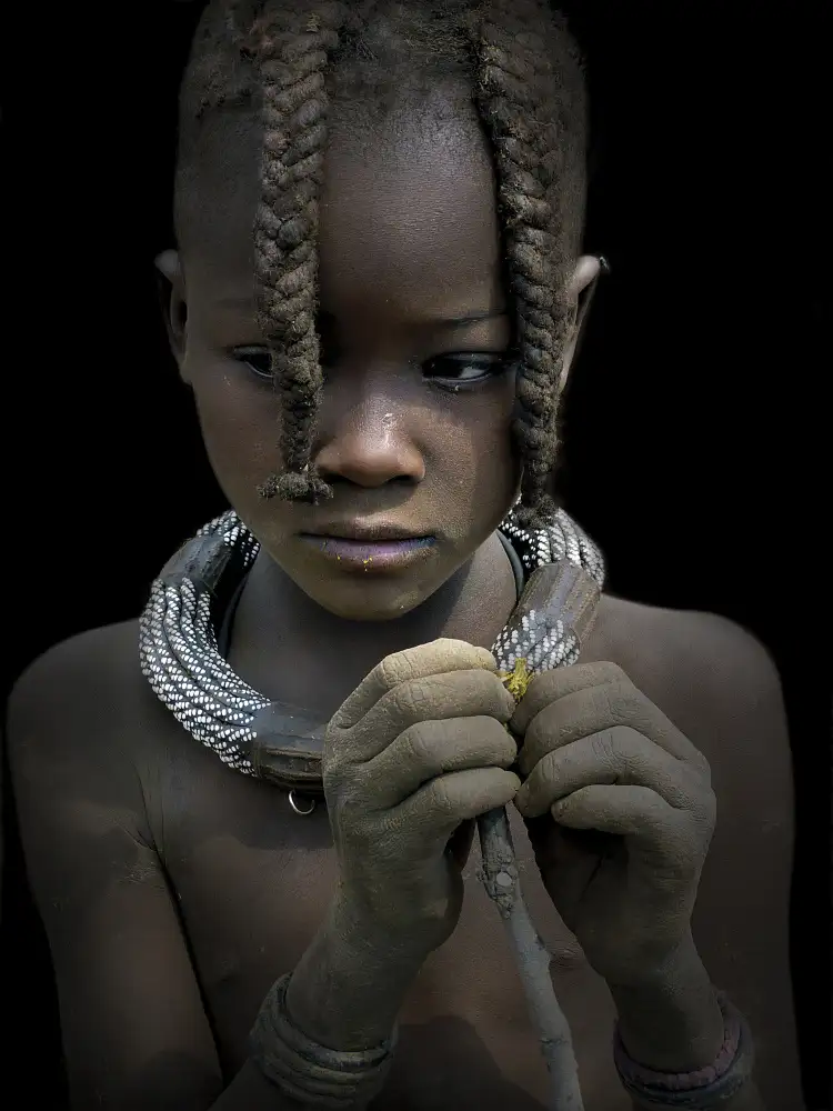 Perovich, Irene: niña himba
