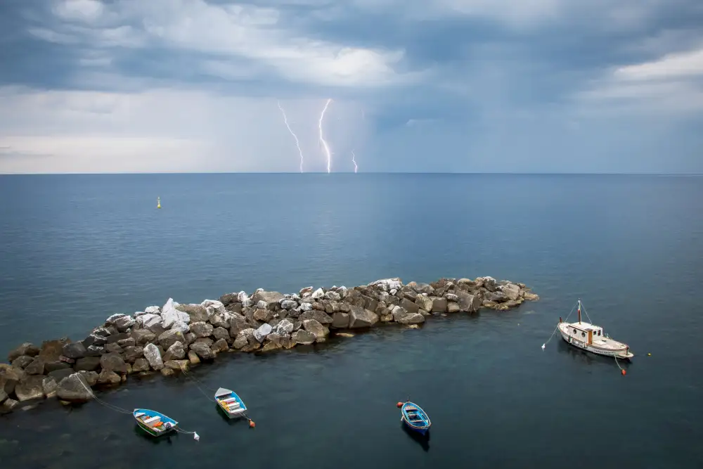 Basaglia, Gianni: Thunder is coming