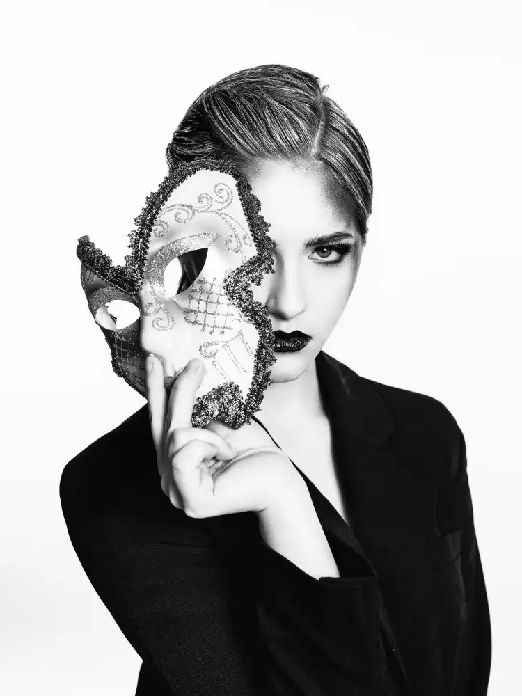 Lee, Martin: Enlevez les masques