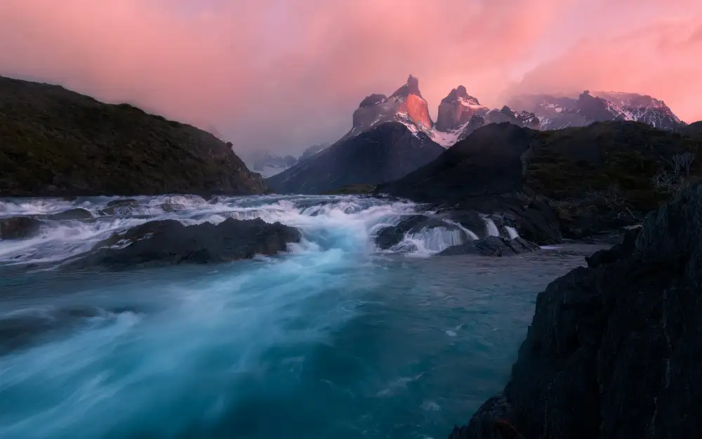 Wei, Rong: Amanecer en Cuernos del Paine