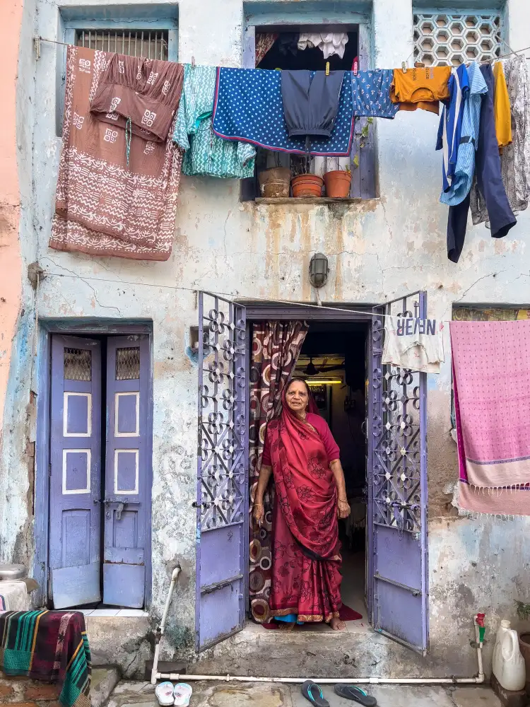 Lam, Ilana: indian woman in red
