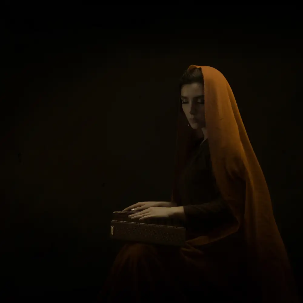 Hasheminasab, Moein: chica persa