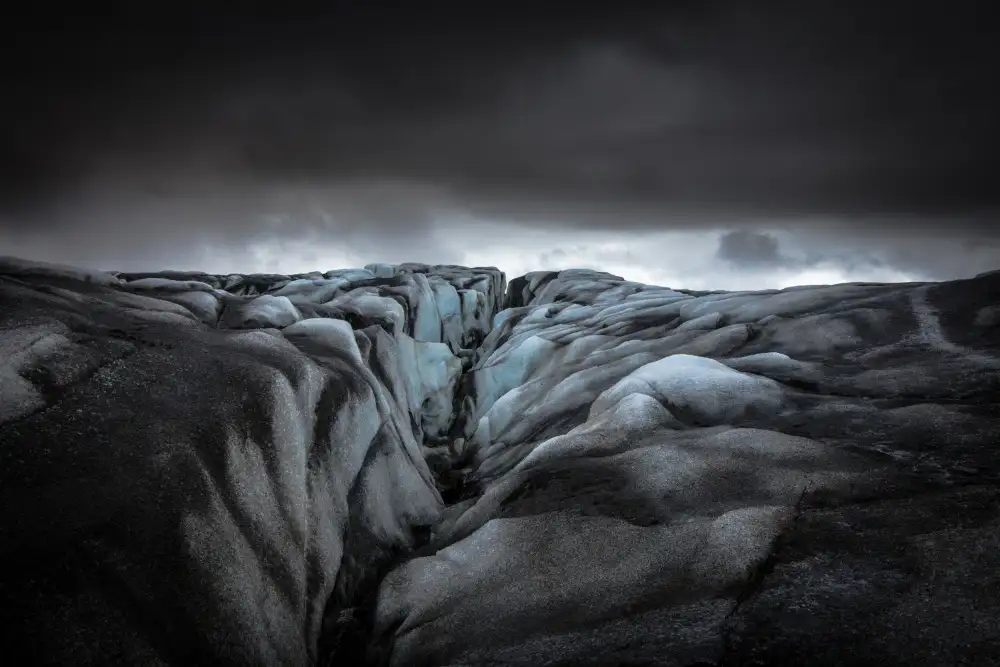 Li, Allan: Mysterious Glacier