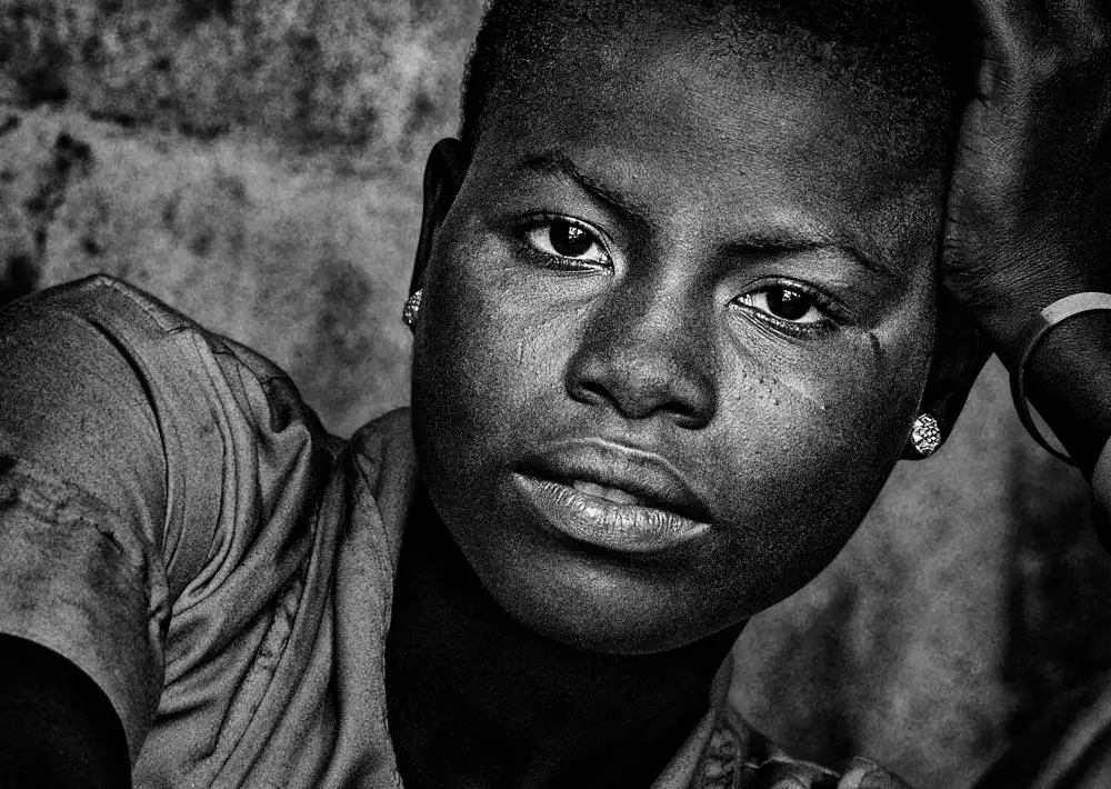 Garmendia, Inazio Joxe: Ragazza a scuola in Ghana