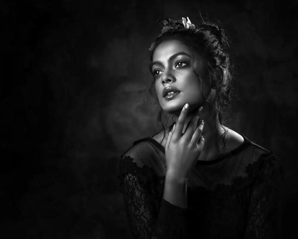 DAS, CHANDRA JAYATU: BEAUTÉ