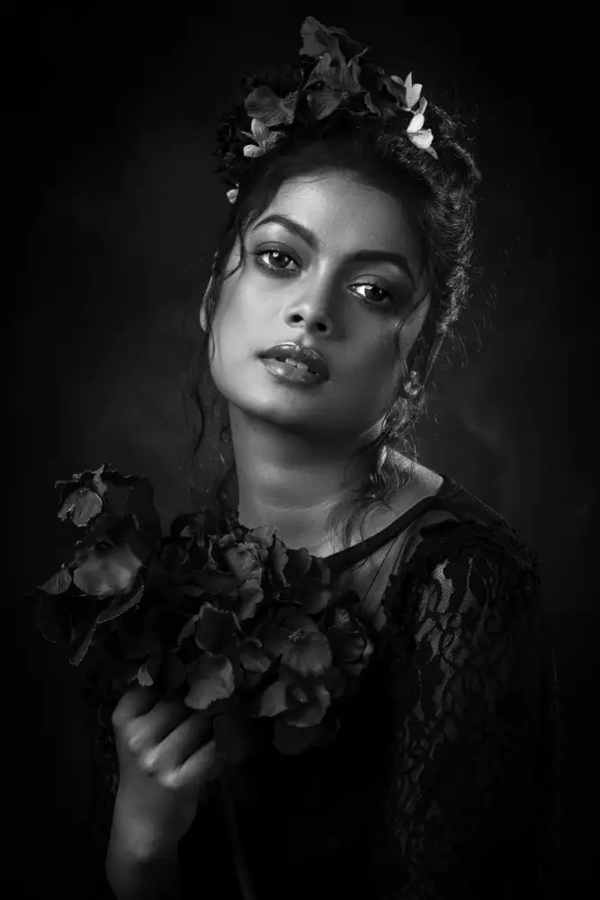 DAS, CHANDRA JAYATU: VIOLET