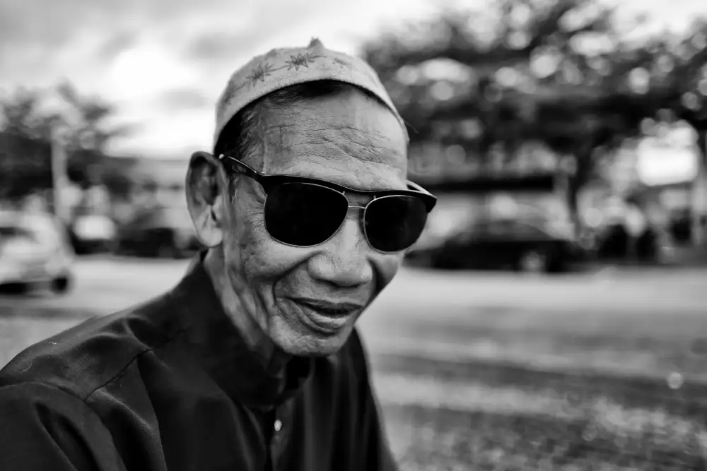 Long, Kieron: L'uomo della strada