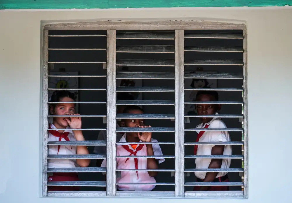 Amare, Bego: School in Viñales