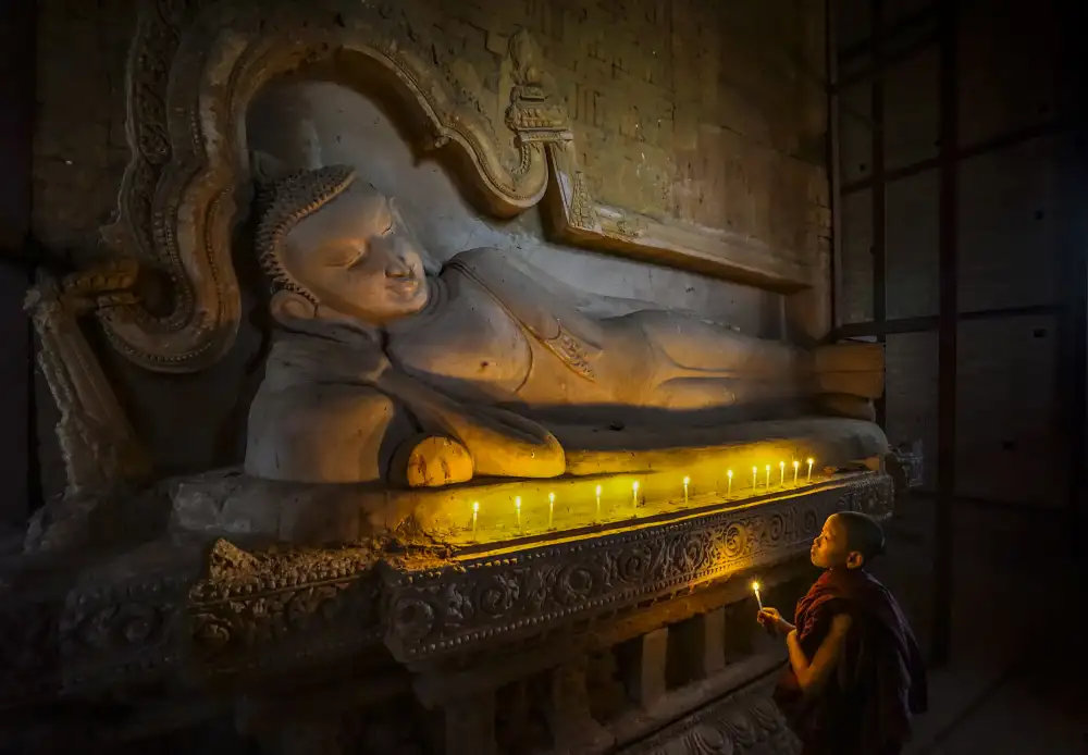 Liu, Ren Raymond: Un monaco novizio nel tempio di Bagan