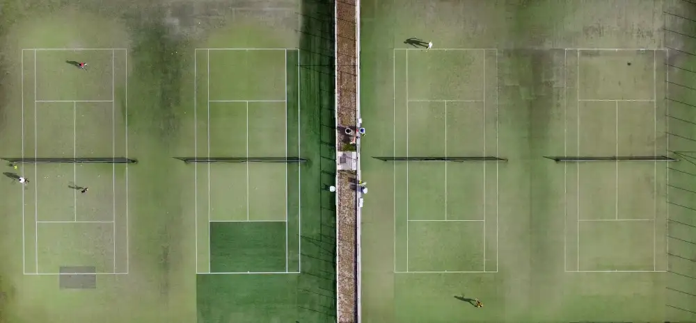 Basaglia, Gianni: Tennis court
