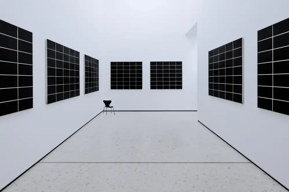 fotomarion: the chair