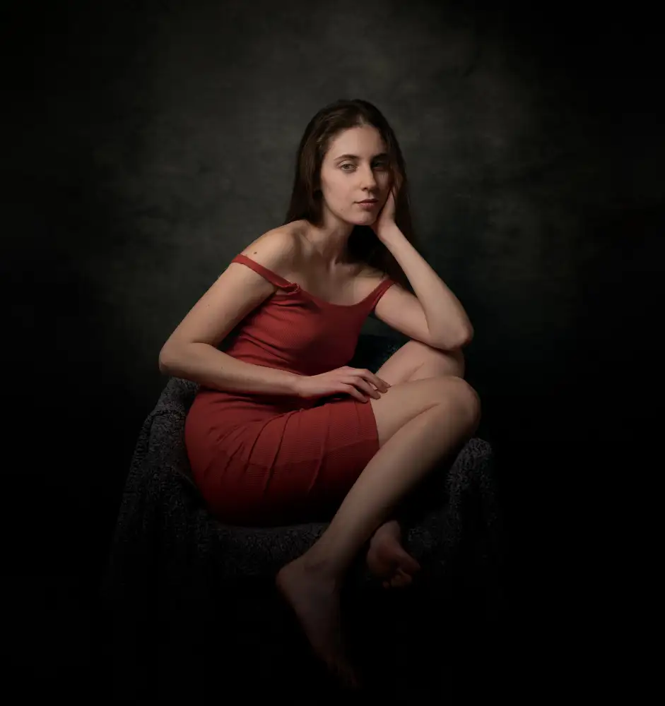 Gitlits, Evgeni: Mary in red