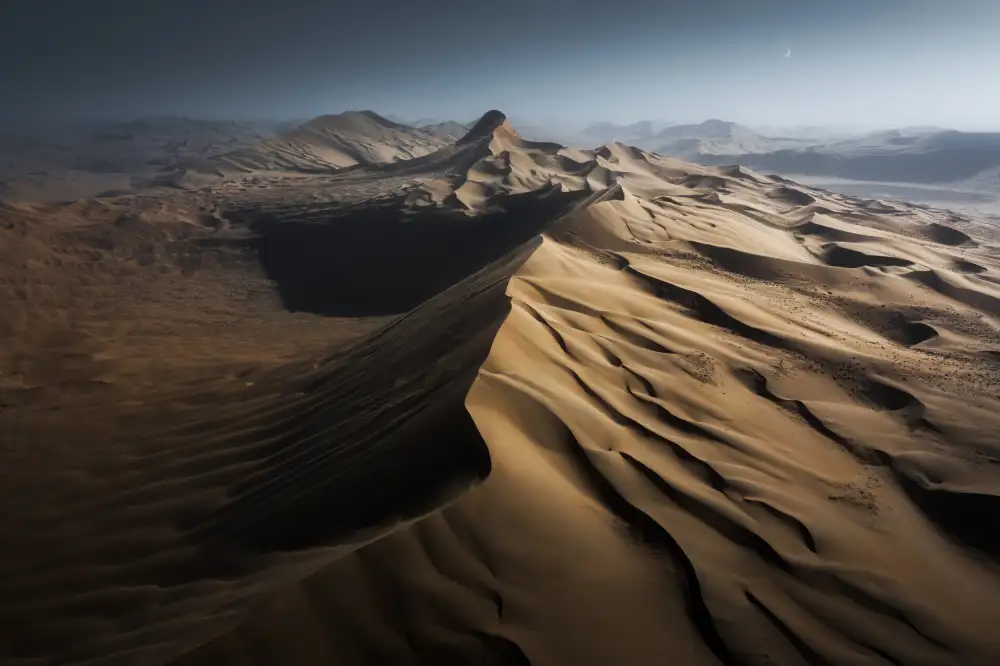 Ye, NingYun: montañas del desierto