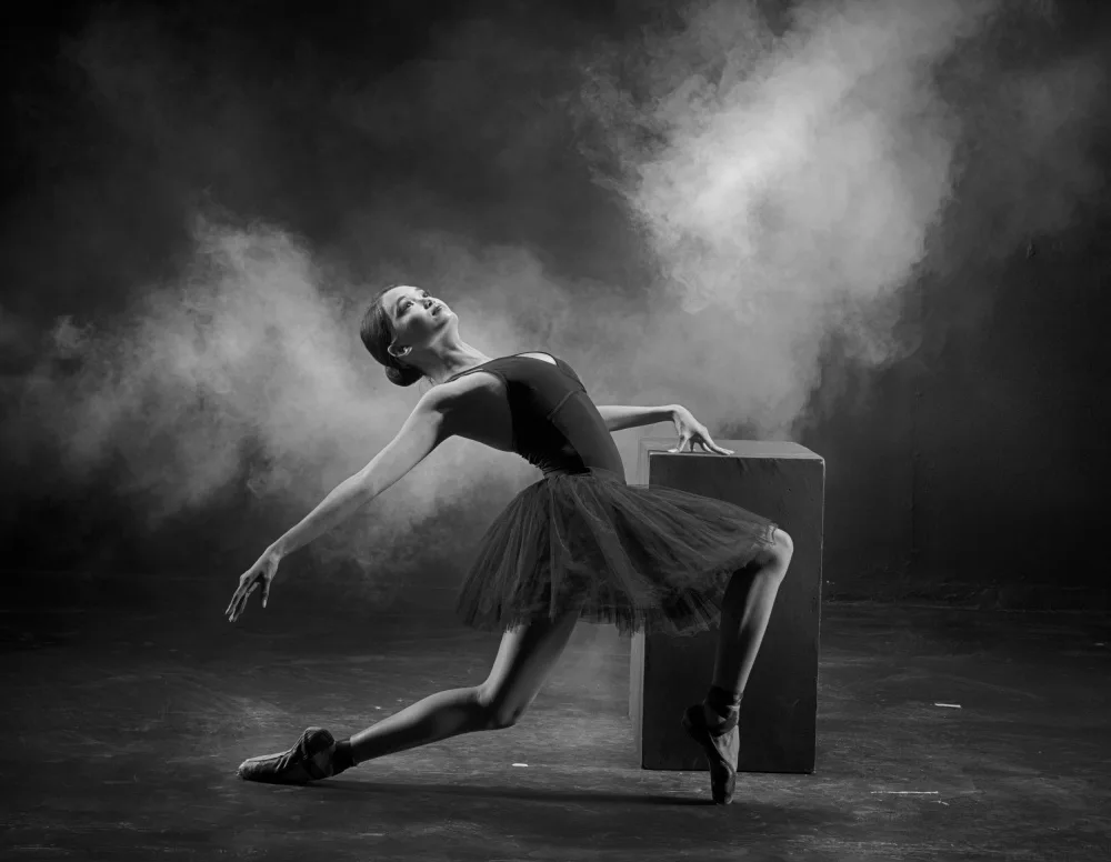 Hartojo, Muliani Angela: Bailarina de humor
