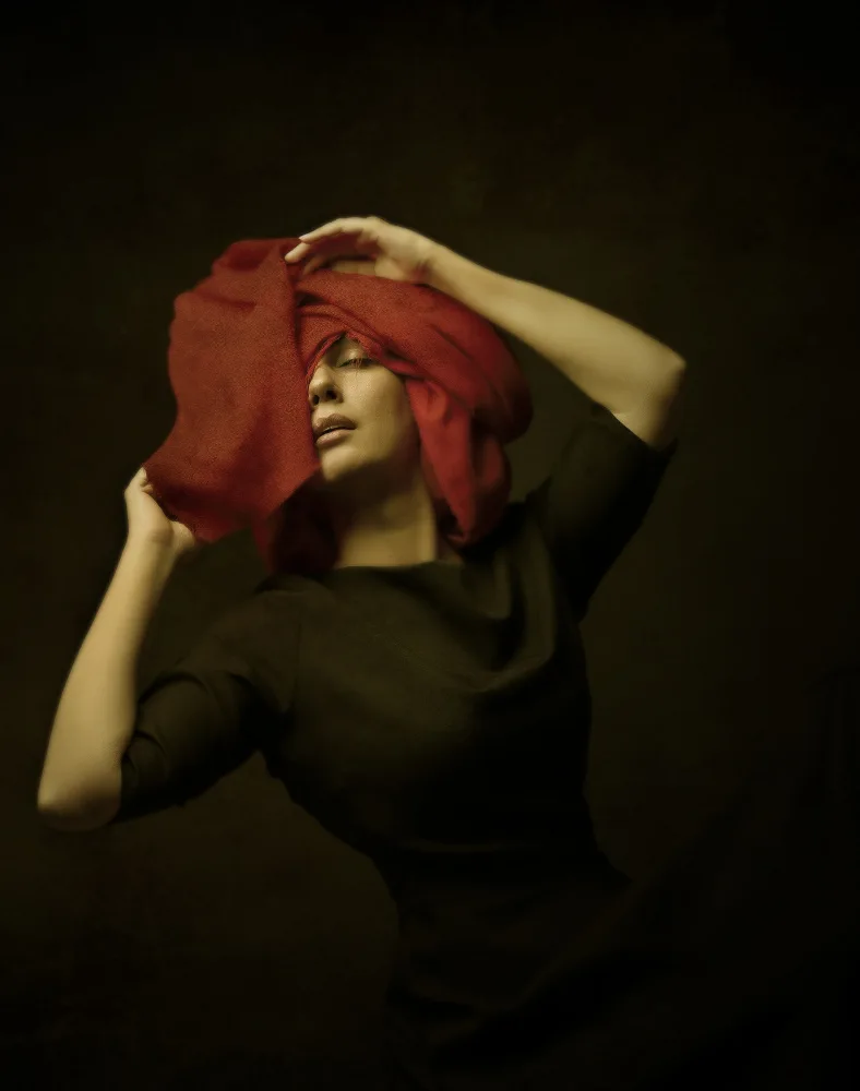 Hasheminasab, Moein: chica persa