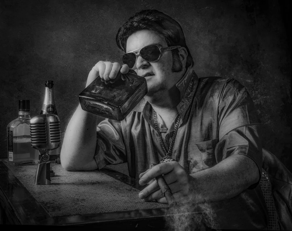 Smalley, Karen: Un trago final - Elvis