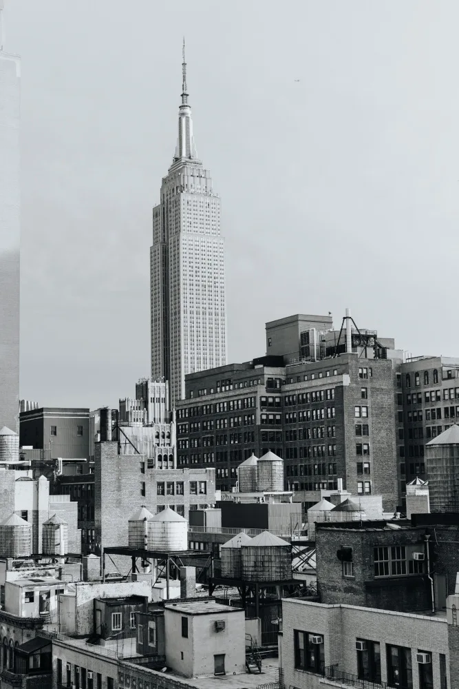 Morie, Amanda: Empire State of Mind Black and White