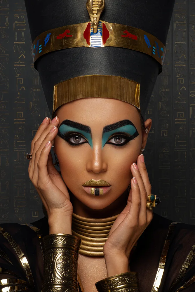 behzadi, amir: Nefertiti