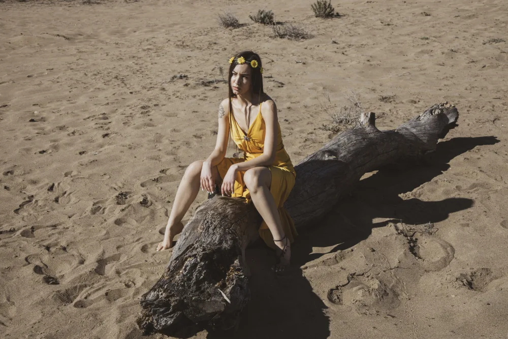 akyurt, engin: woman in yellow dress