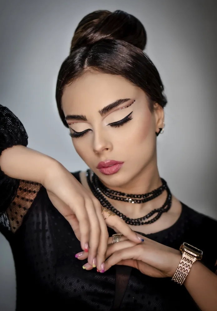 zohrabi, aref Mohammad: Queen