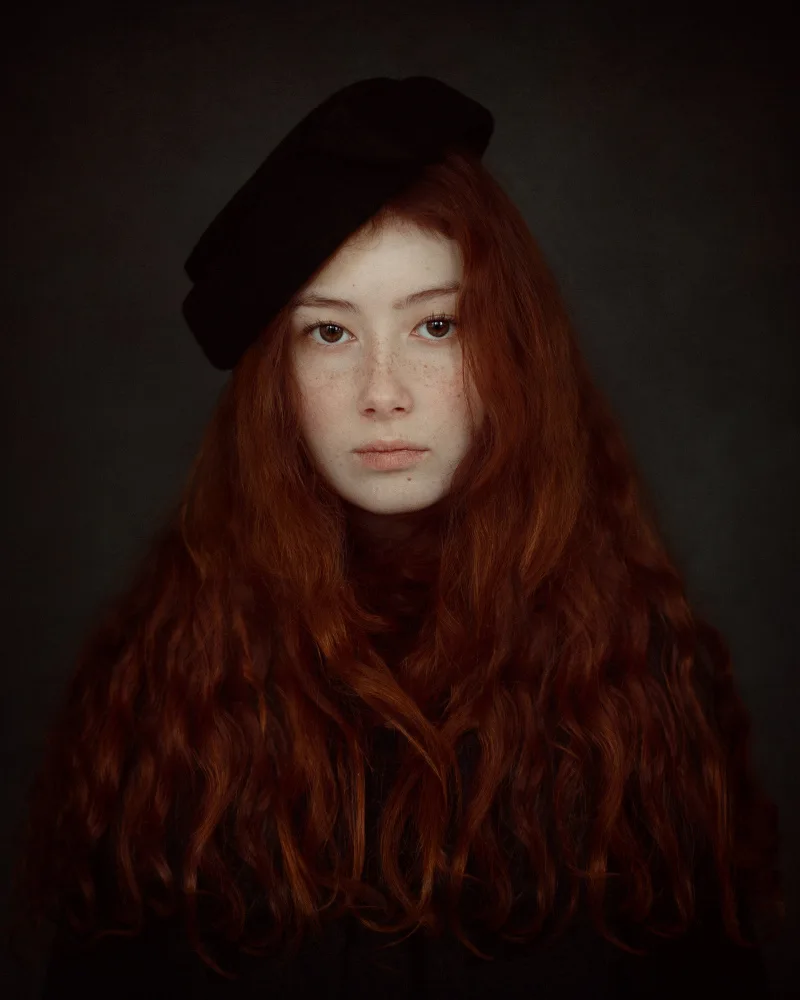 Arhire, Raluca: Enthüllt