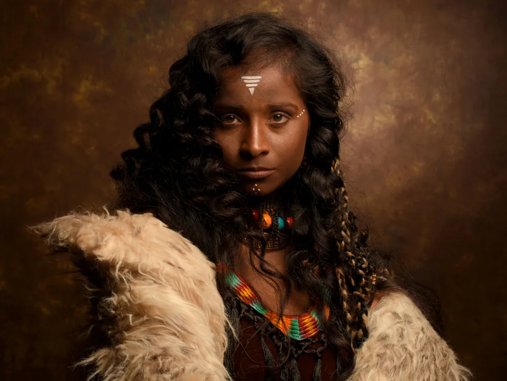 Mondal, Moumita: Dame tribale