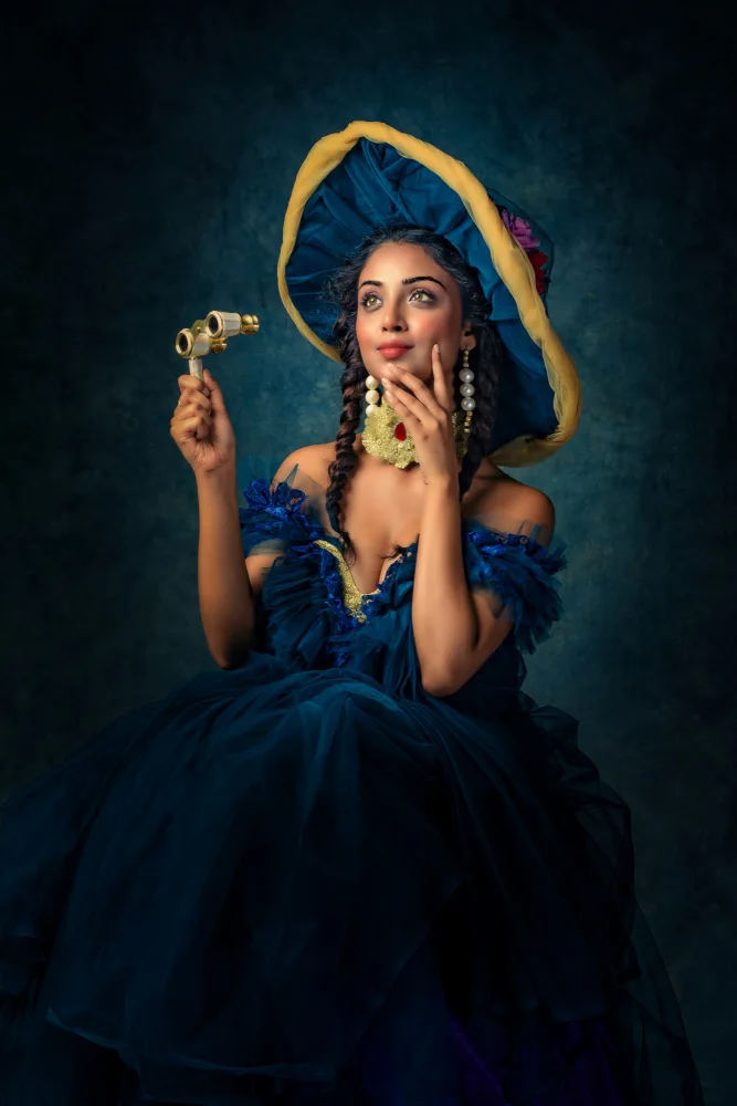 CHATTOPADHYAY, DEBASISH: DAME VICTORIENNE