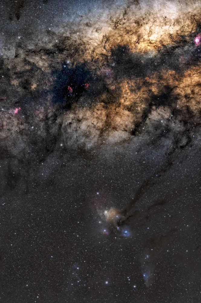 Yu, Zhen James: Región de Rho Ophiuchi y Antares