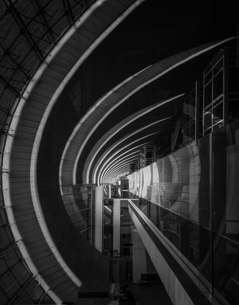 Zeng, Jiahong: Dubai Intl Airport