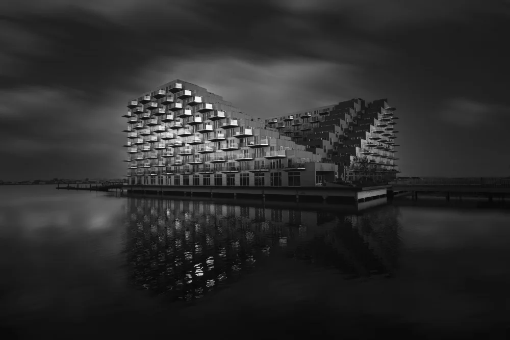 Son, van Greetje: When night falls