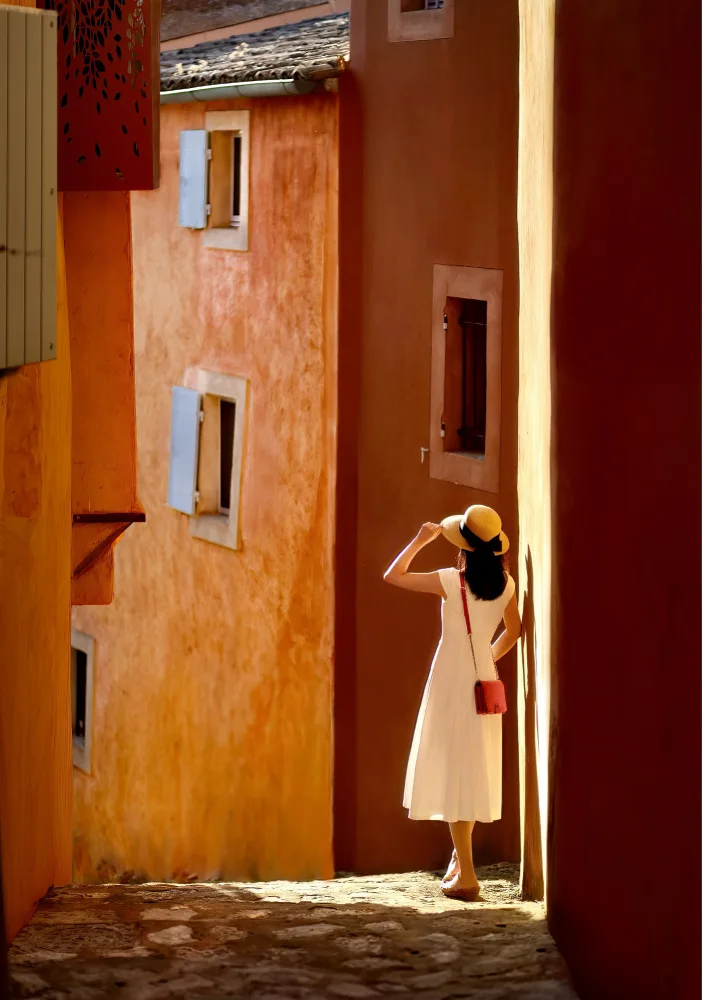 Zeng, Kenneth: Gasse im Roussillon
