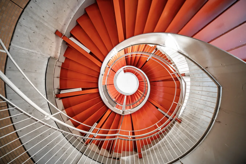 Hara, Tomoshi: espiral naranja